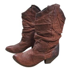 Vintage Women’s Brown Leather Western Slouch Cowgirl Boots. Size 6.5